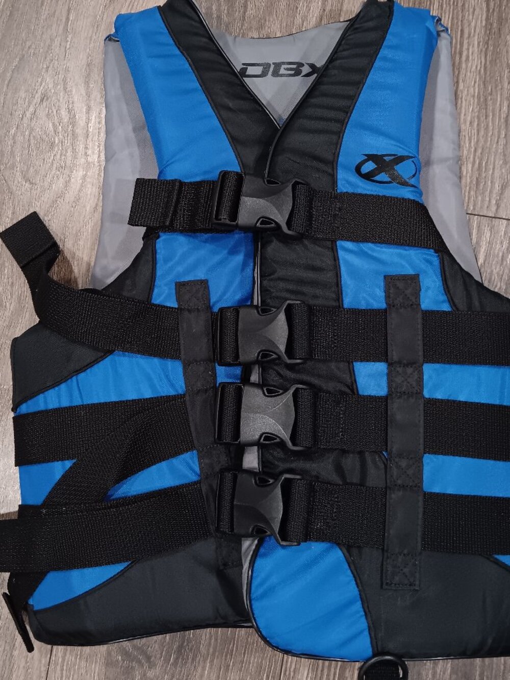 DBX Life vest / flotation aid / water skin vest / wake boarding vest - Picture 2 of 3